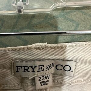 FRYE AND CO. Cream Midi Skirt